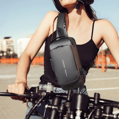 USB charging crossbody shoulder bag