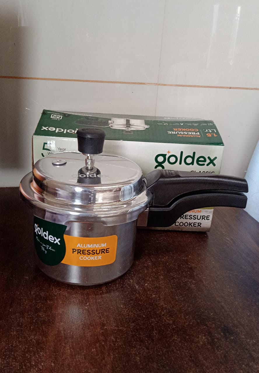 10275 Aluminium Classic Goldex Pressure Cookers With Outer Lid (1.5 Litres / 5-Year warranty)