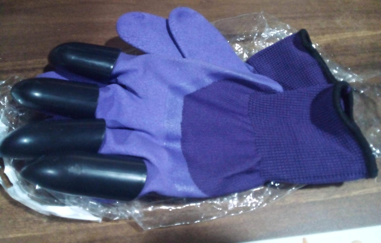 9582 Garden Farming Gloves With Hand Fingertips & Plastic Claws (1 Pair)